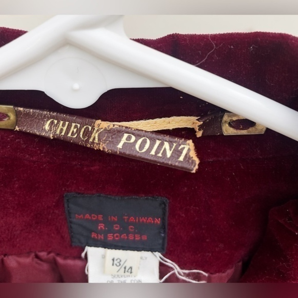 Vintage Checkpoint of California: Burgundy‎ Velvet Blazer size 13/14 - Picture 3 of 7